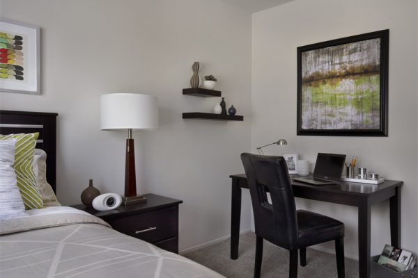 Bedroom with desk and decorations