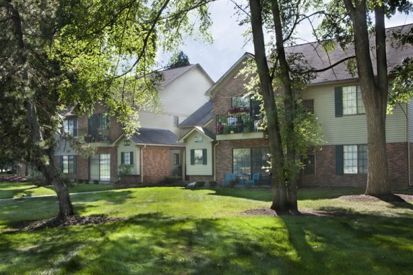 Plymouth Woods Apartments Exterior